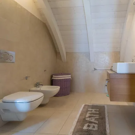 Tasso Con Ampio Terrazzo