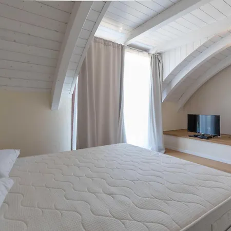 Tasso Con Ampio Terrazzo Apartmán